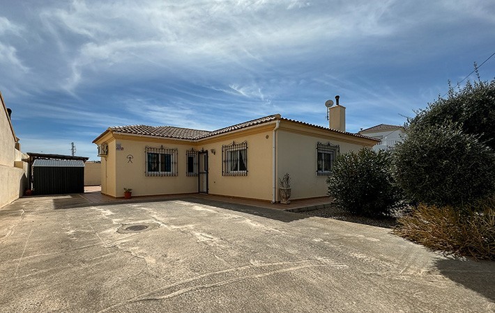 3 Bedroom Detached Villa near Arboleas, Almeria, Spain, €215,000