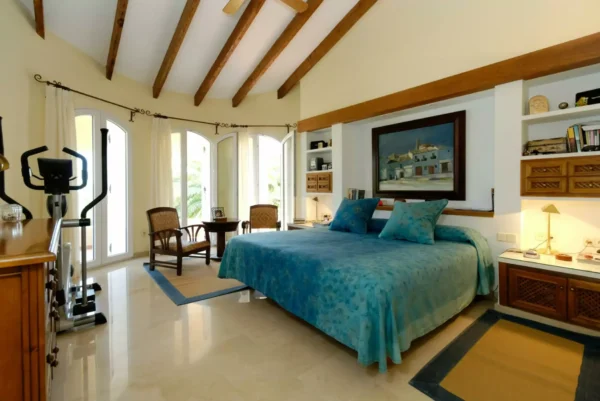Spectacular 7 Bed Villa with Basement & Pool in La Manga Golf Club €2,950,000
