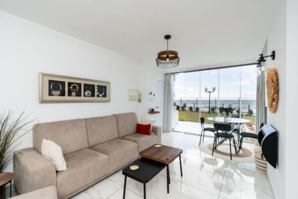 2 Bedroom Frontline Apartment in Riviera del Sol, Malaga, Spain, €429,000