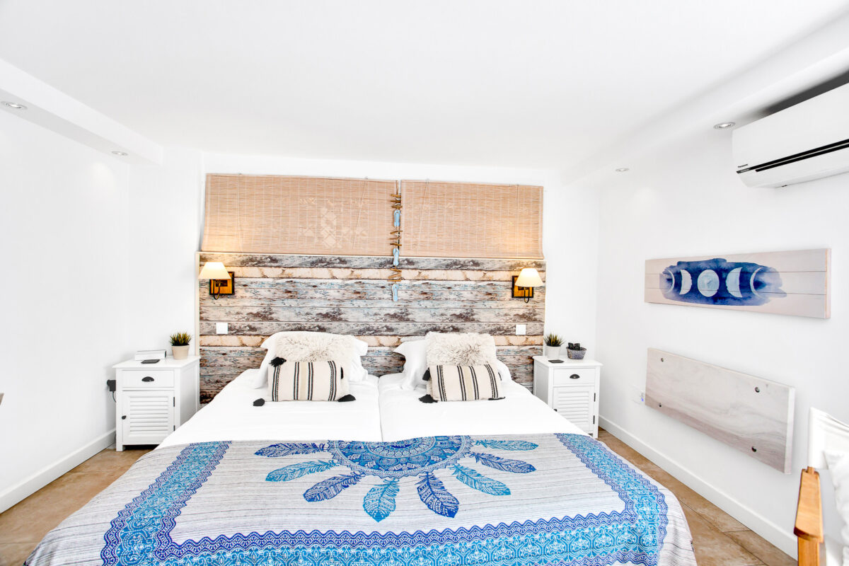 Stunning 6 Bedroom Villa with Pool in Marbella, Malaga, Spain, €2,290,000