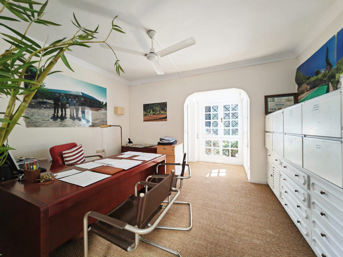Spacious 8 Bedroom Detached Villa for sale in Calahonda, Mijas Costa, €2,350,000