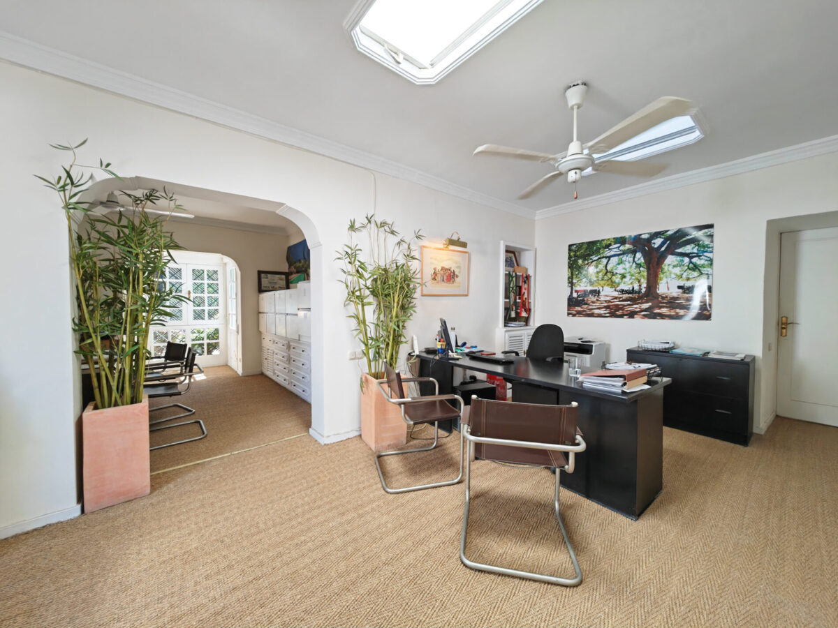 Spacious 8 Bedroom Detached Villa for sale in Calahonda, Mijas Costa, €2,350,000