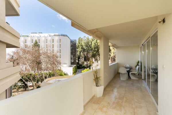 Spacious 2 Bedroom Apartment in Marbella Promenade, Malaga, Spain, €528,000