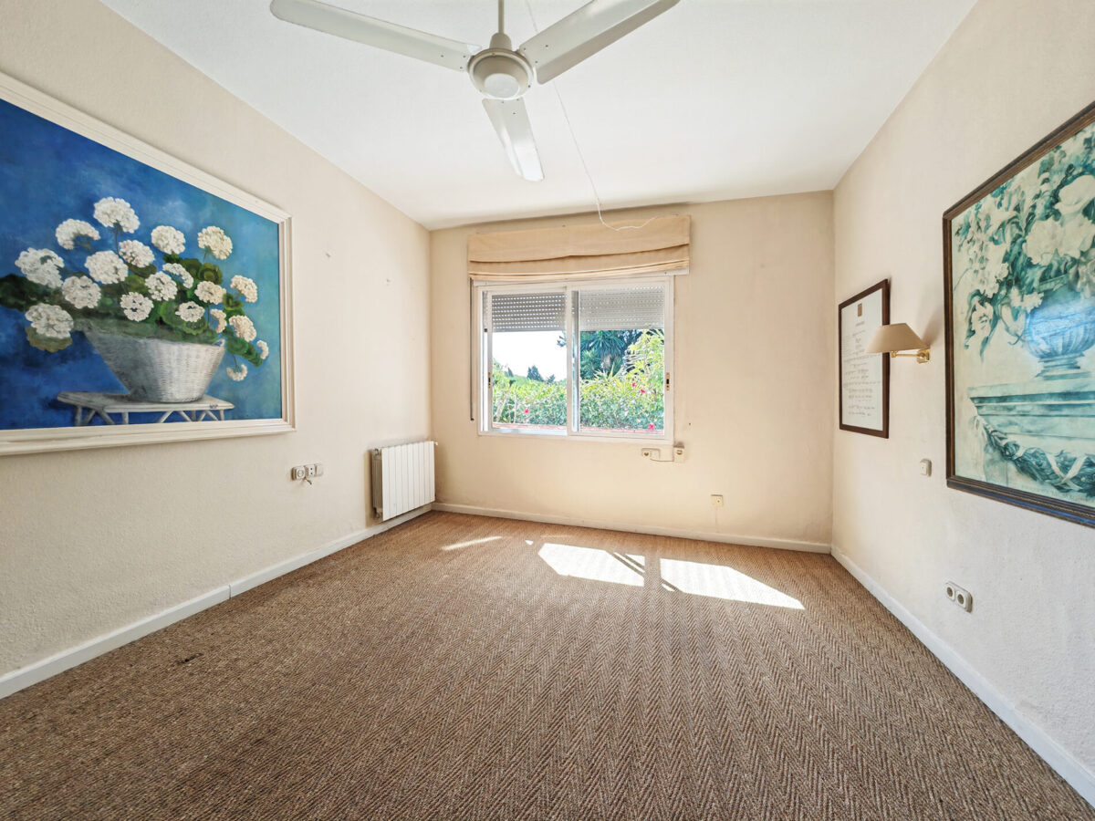Spacious 8 Bedroom Detached Villa for sale in Calahonda, Mijas Costa, €2,350,000