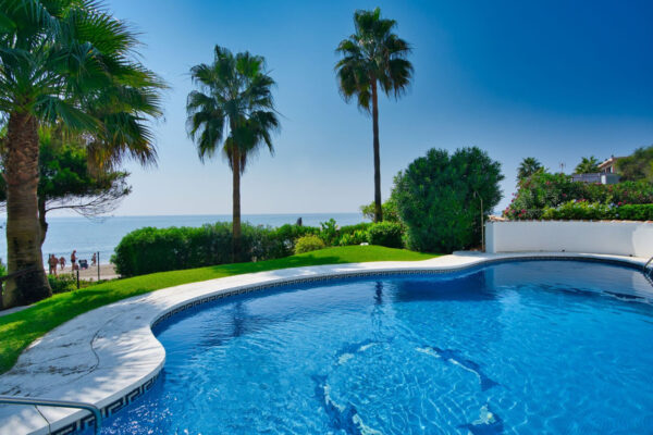 2 Bedroom Frontline Apartment in Riviera del Sol, Malaga, Spain, €429,000