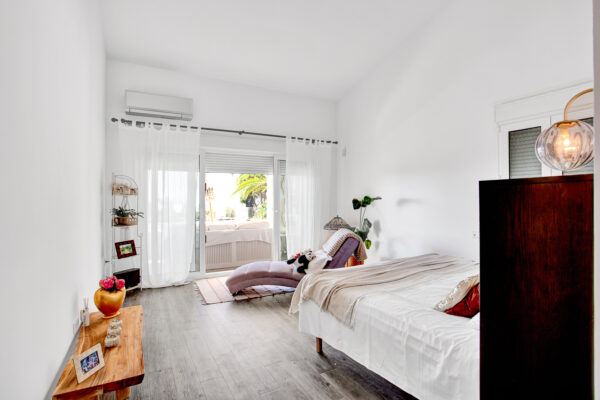 Stunning 6 Bedroom Villa with Pool in Marbella, Malaga, Spain, €2,290,000
