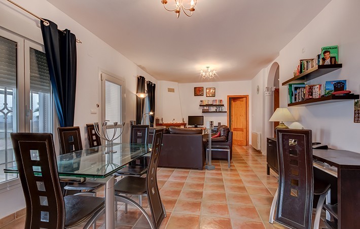 3 Bedroom Villa with Pool in Los Cabreras, Almeria, Spain, €215,000