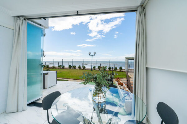 2 Bedroom Frontline Apartment in Riviera del Sol, Malaga, Spain, €429,000