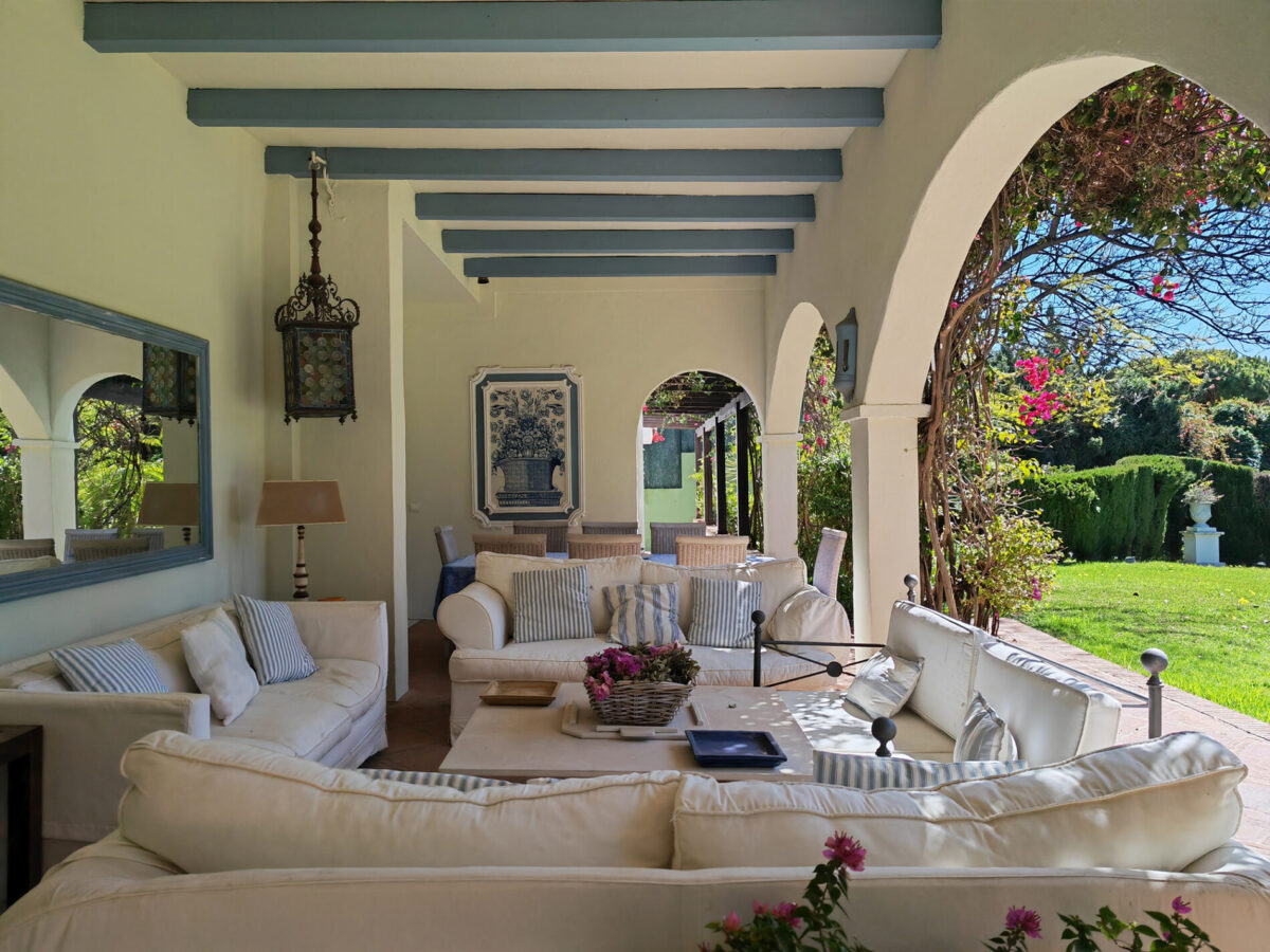 Spacious 8 Bedroom Detached Villa for sale in Calahonda, Mijas Costa, €2,350,000