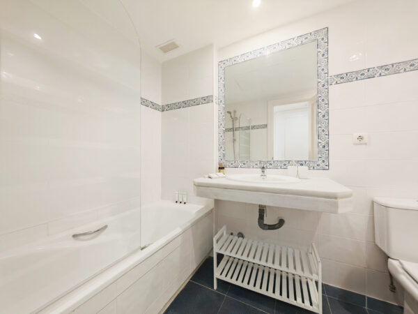 2 Bedroom Apartment with Private Pool in Cabopino, Marbella, Malaga, Spain, €475,000