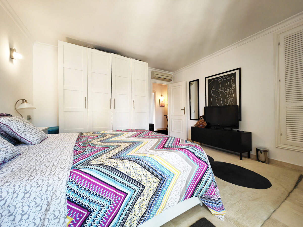 Spacious 2 Bedroom Townhouse in El Parasio, Estepona, Málaga, Spain, €465,000