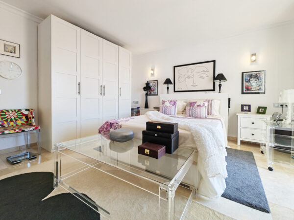 Spacious 2 Bedroom Townhouse in El Parasio, Estepona, Málaga, Spain, €465,000