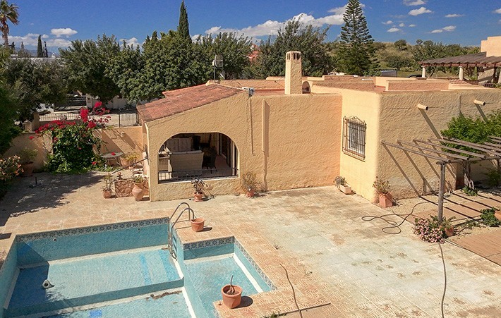 3 Bedroom Country Villa with Pool in La Algarrobina, Almeria, Spain, €245,000