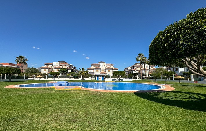 Frontline 2 Bedroom Apartment in Veramar 5, Vera Playa, Almeria, Spain, €149,000