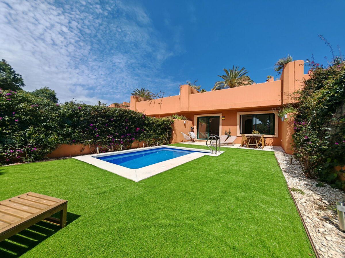 2 Bedroom Apartment with Private Pool in Cabopino, Marbella, Malaga, Spain, €475,000