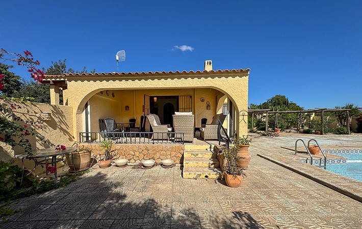 3 Bedroom Country Villa with Pool in La Algarrobina, Almeria, Spain, €245,000
