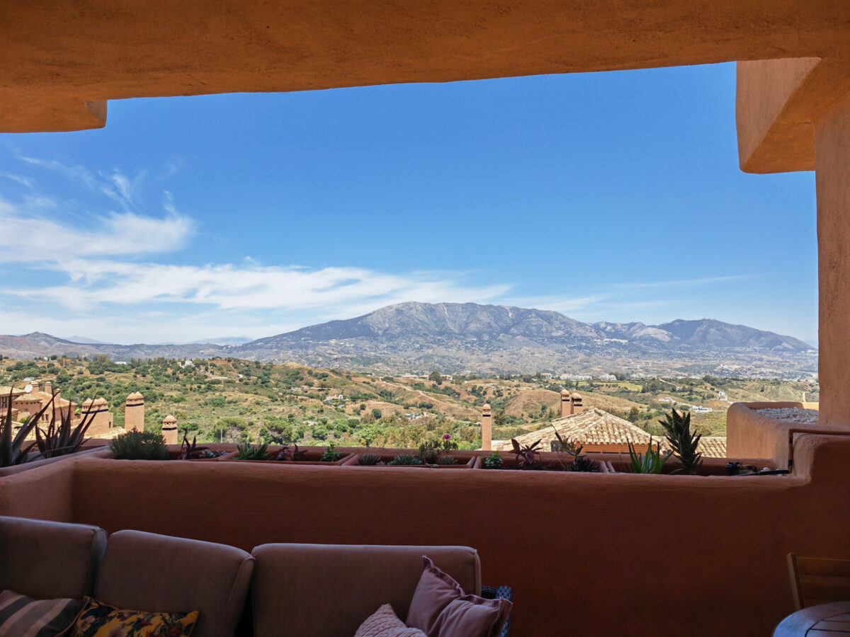 Stunning 2 Bedroom Apartment in Marbella East, Malaga, Spain, €349,000